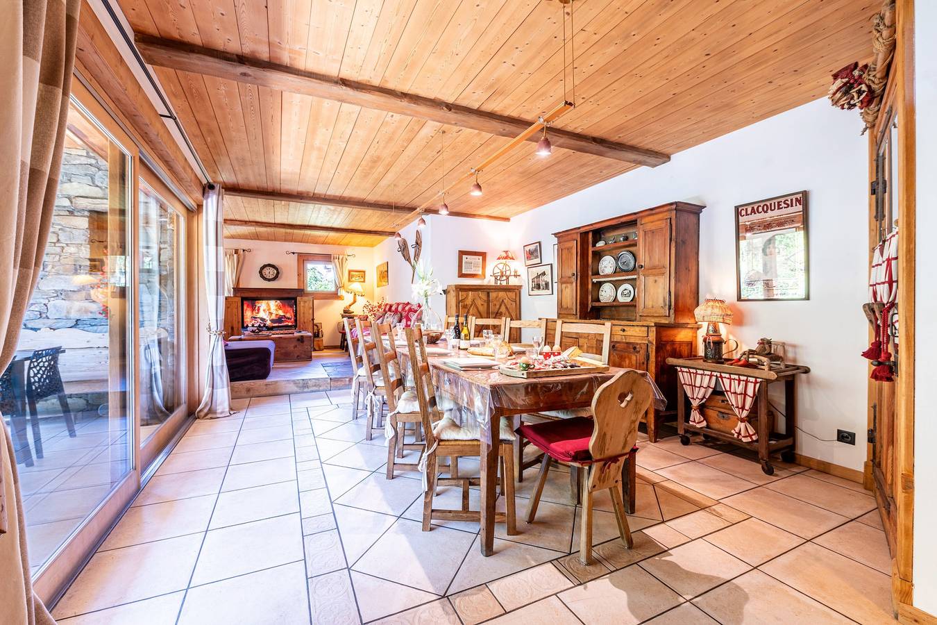 Chalet 'Le Courti' con vistas a la montaña, terraza privada y Wi-Fi in Sainte-Foy-Tarentaise, Macizo del Ruitor