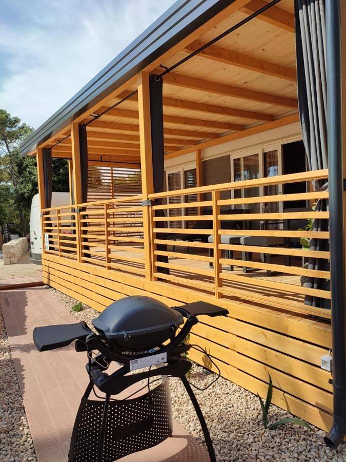 Camping für 6 Personen, mit Terrasse, mit Haustier in Biograd na Moru - 3