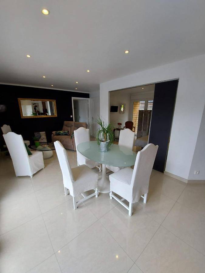 Chambre d’hôte pour 2 personnes, avec Terrasse ainsi que Jardin et Vue