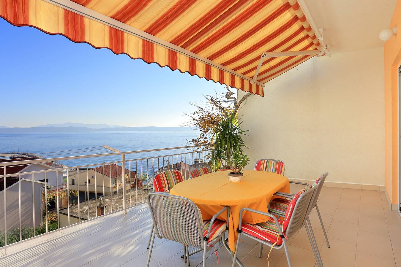 Apartamento entero, Apartamento para dos personas con terraza y vista al mar Podgora, Makarska A-2594-b in Podgora, Rivera de Makarska