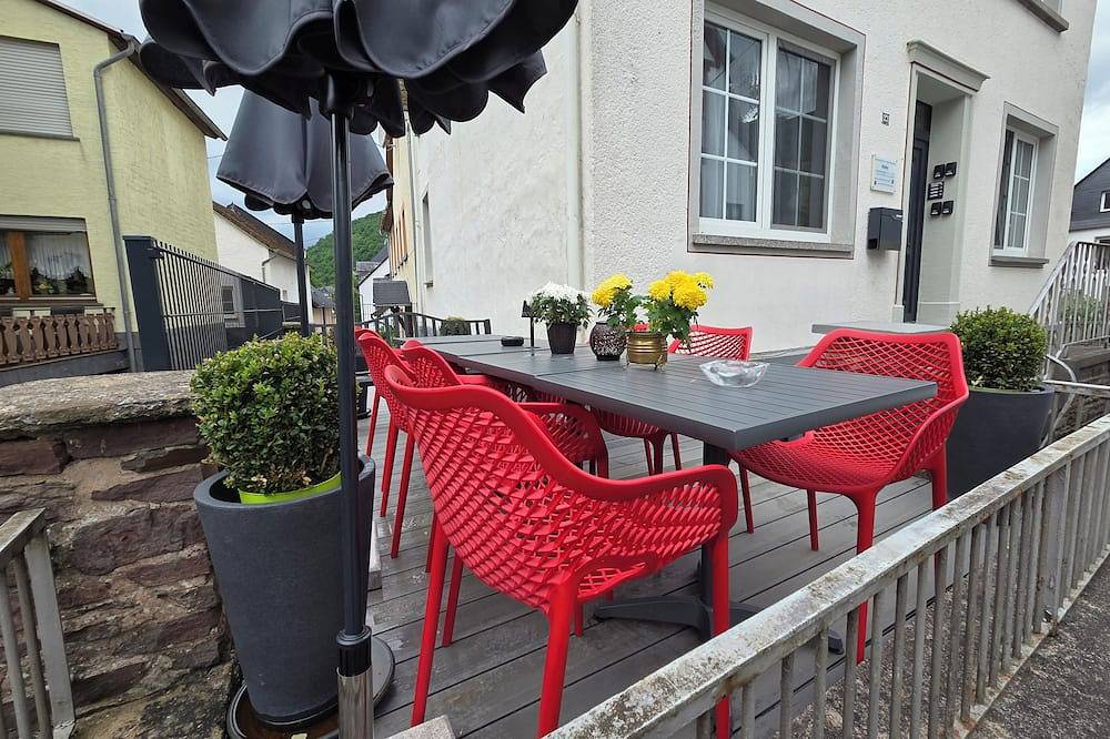 Ganze Wohnung, Modernes, freundliches Apartment im Wingert, in zentraler Ortslage von Bullay in Bullay, Traben-Trarbach und Umbegung