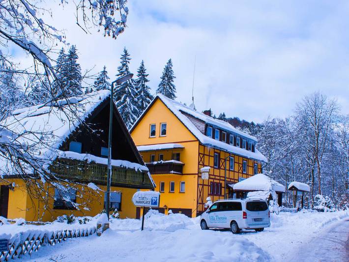 Ferienhaus für 45 Personen, mit Balkon und Garten, kinderfreundlich in Bad Sachsa