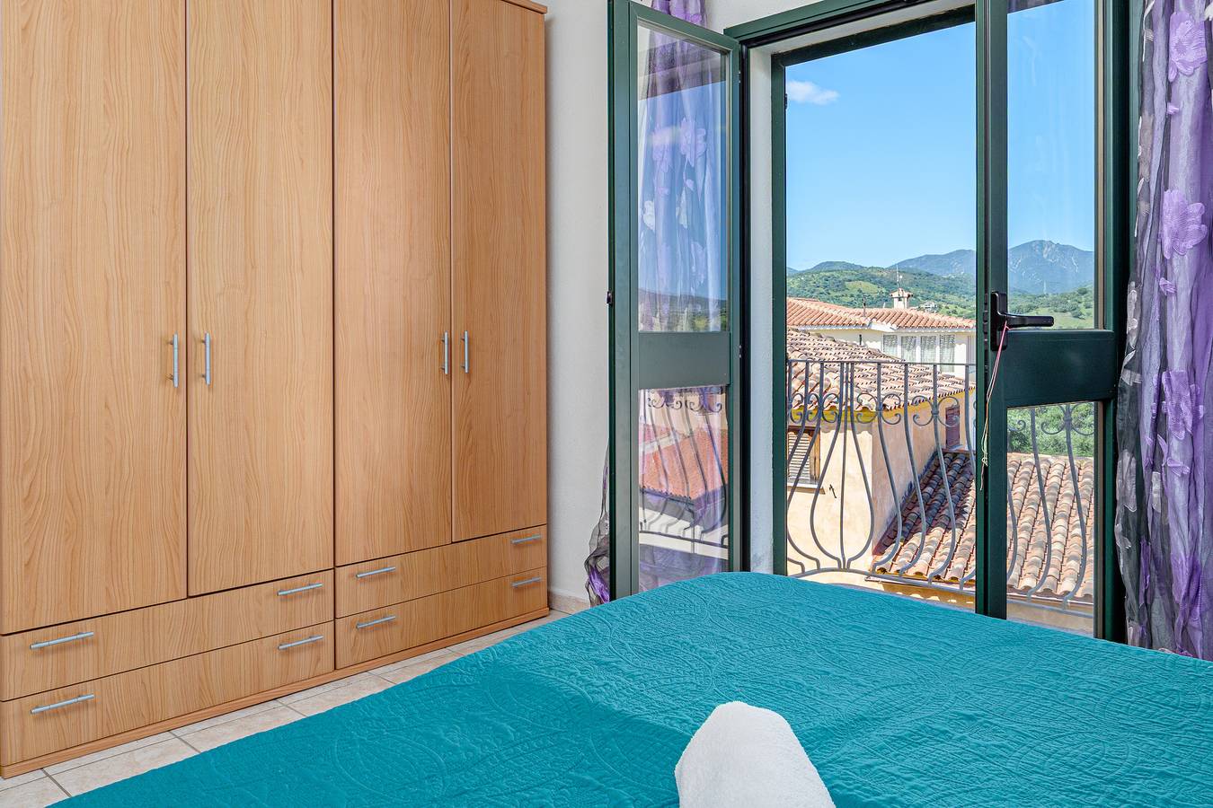 Appartement entier, Appartement "Limpiddu 3" avec vue sur les montagnes, jardin partagé et Wi-Fi in Limpiddu, Olbia-Tempio