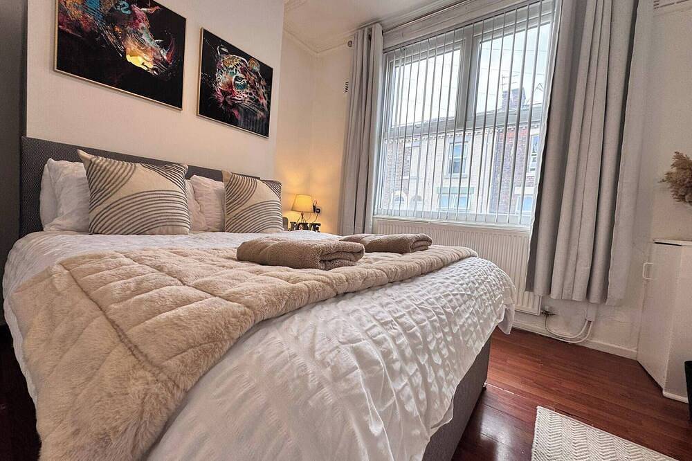 House 10 minutes from the Center in Liverpool, Merseyside