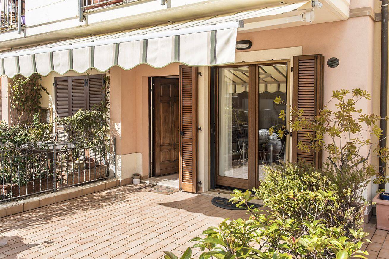 Appartement entier, S289 - Sirolo, delightful one bedroom apartment with porch in Sirolo, Riviera del Conero