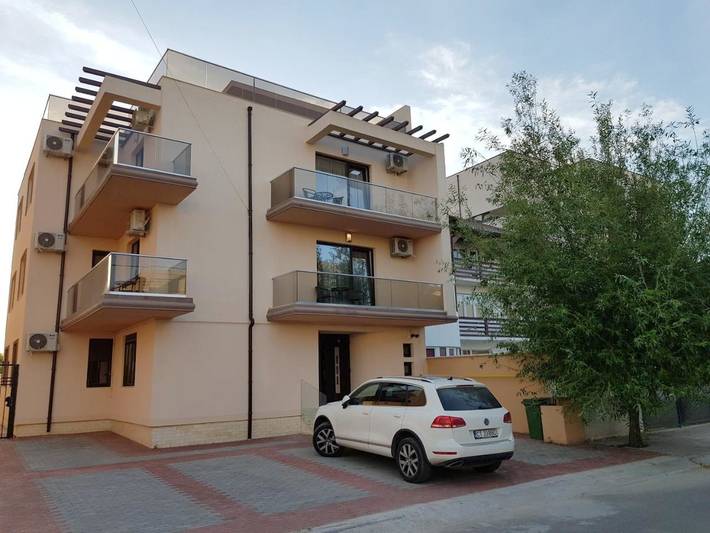 Maison d’hôte pour 4 personnes, avec Balcon et Terrasse ainsi que Jacuzzi et Jardin