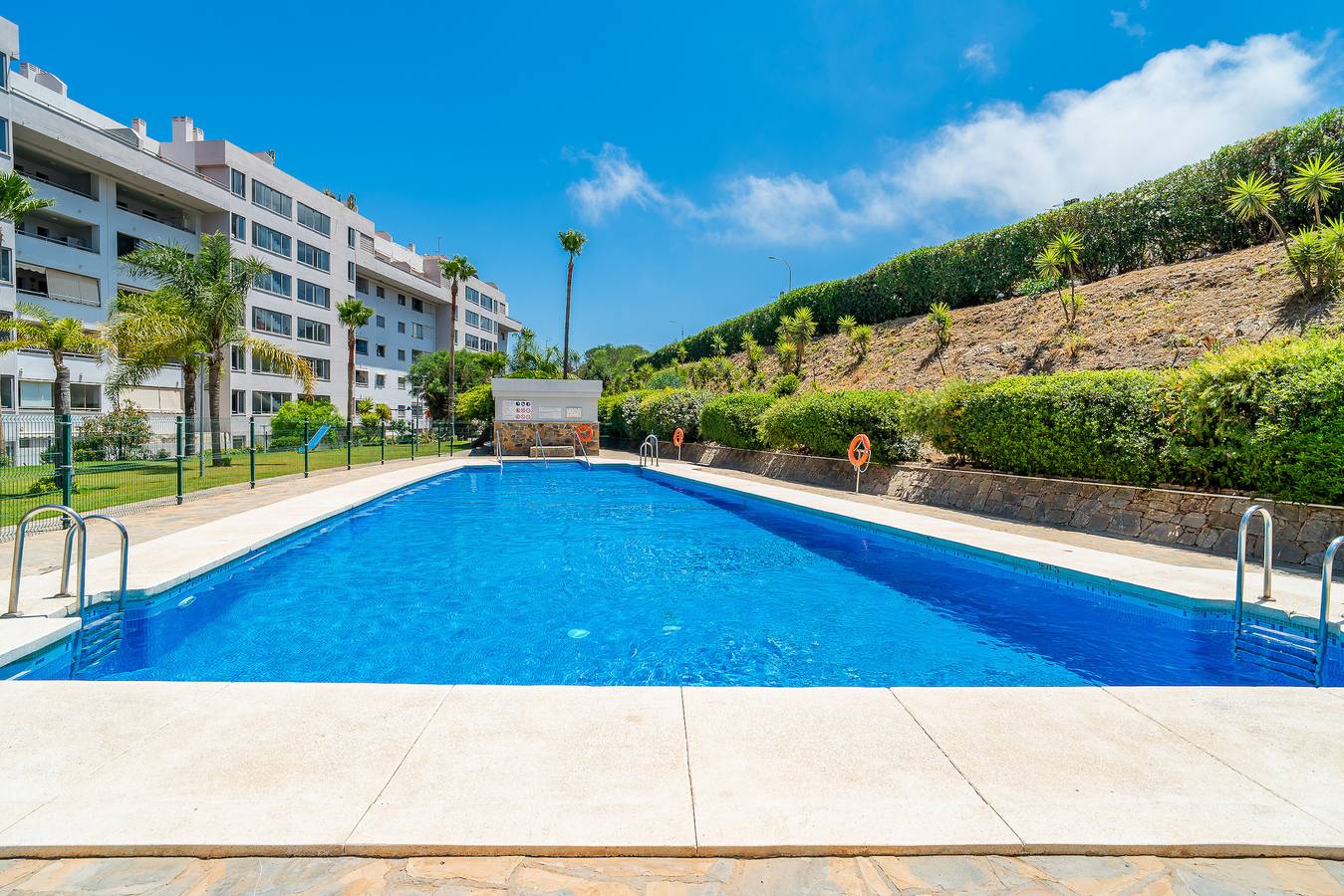 Apartamento entero, Cubo's Vega Fuengirola Apartment & Parking in Myramar, Fuengirola