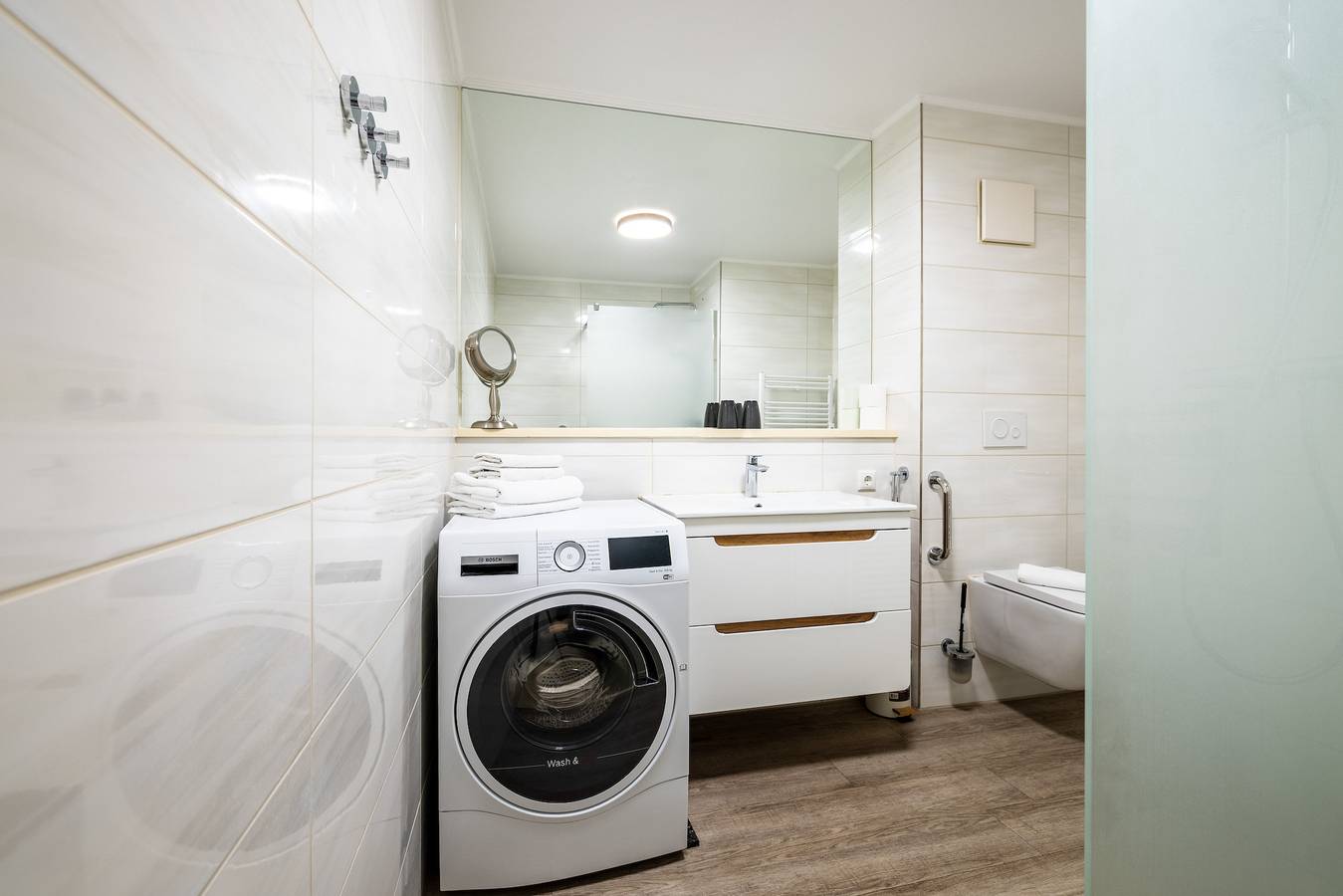 Geheel vakantieappartement, Vakantieappartement voor 4 personen met balkon in Südstrand (gebührenfrei), Wilhelmshaven