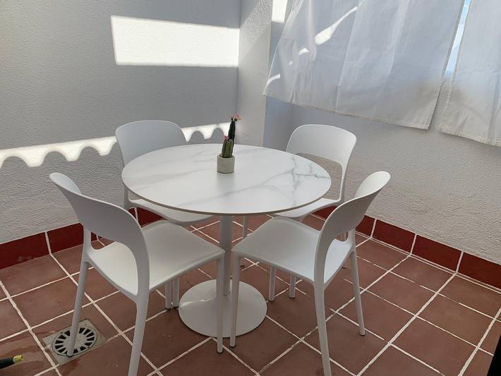 Apartamento inteiro, Apartamento 'El Portil Pinares' com Piscina Partilhada, Terraço Privado e Wi-Fi in El Portil, Cartaya