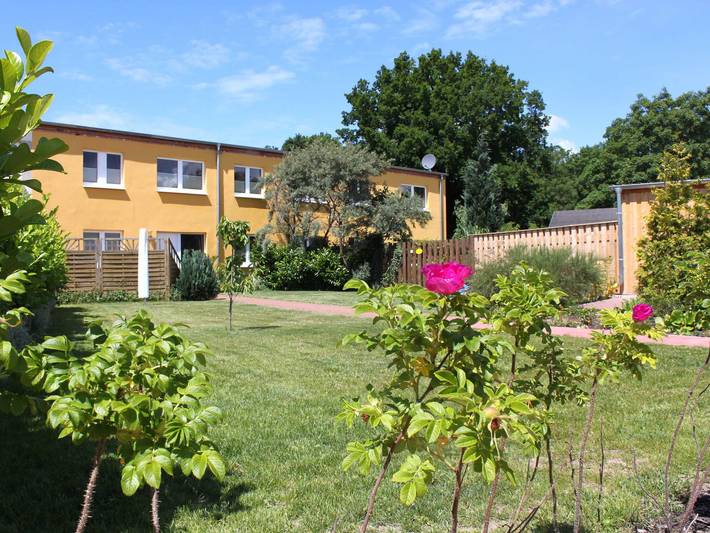 Ferienwohnung für 6 Personen, mit Terrasse und Garten in Samtens - 2