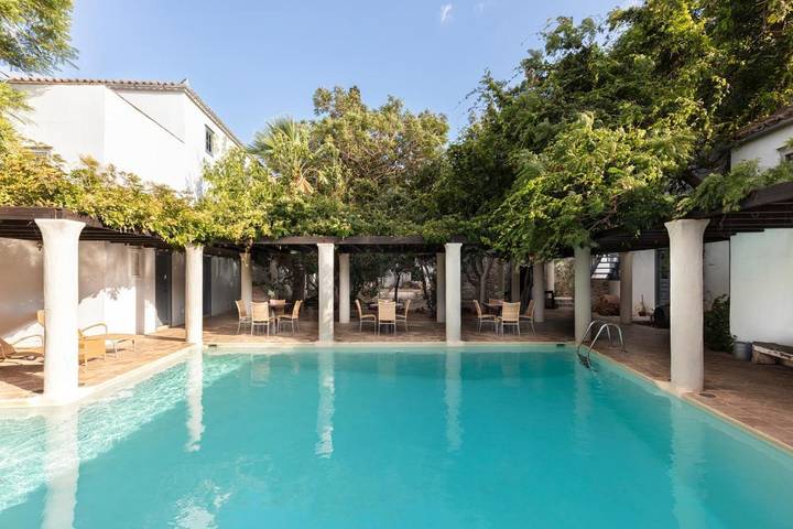 Holiday rental for 2 people, with pool and garden in Hydra
