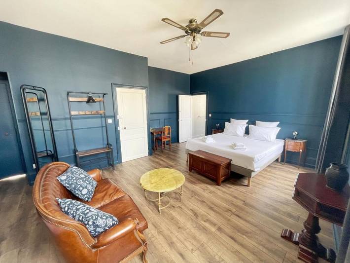 Chambre d’hôte pour 5 personnes, avec Terrasse ainsi que Jardin et Vue à Onzain