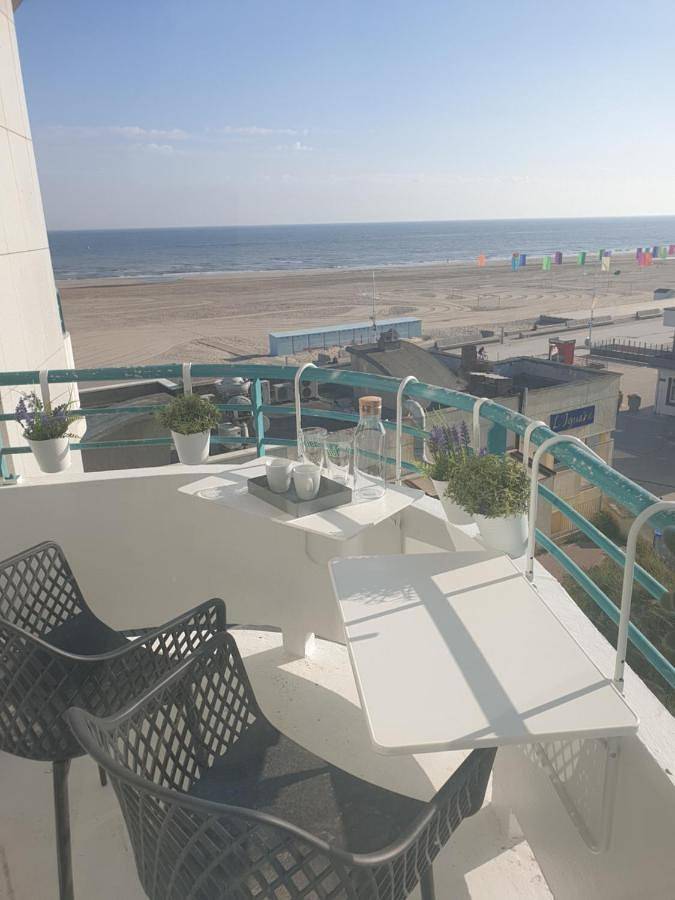 Ferienwohnung für 2 Personen, mit Balkon und Terrasse sowie Ausblick in Dünkirchen