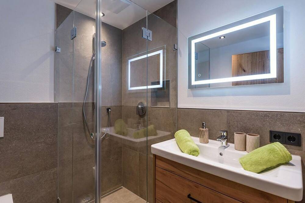 Geheel appartement, Appartement Chorblick, Dusche, Wc, 2 Schlafräume - Haus Leo in Westendorf (Tirol), Kaisergebirge