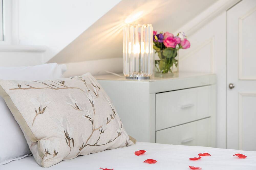 Appartement entier, Appartement-Prestige-Salle de bain privée-Vue ville-The Sky Penthouse in Winchester, South Downs