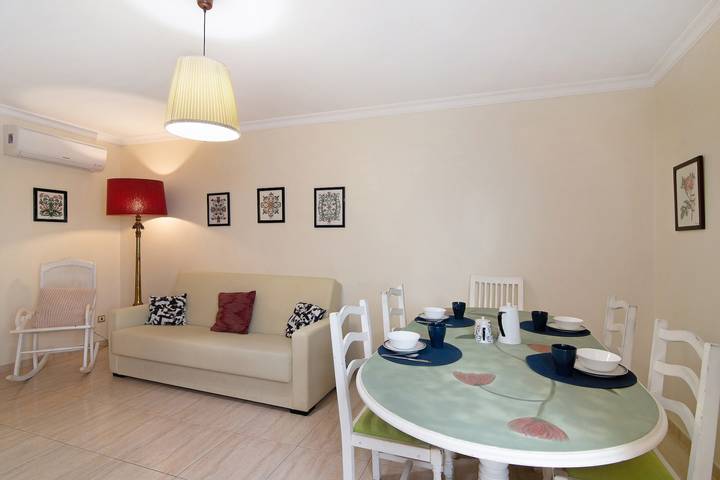 Ganze Wohnung, Ferienwohnung "Beija Flor" mit Privatem Balkon, Wlan und Klimaanlage in Monte Gordo, Faro Distrikt