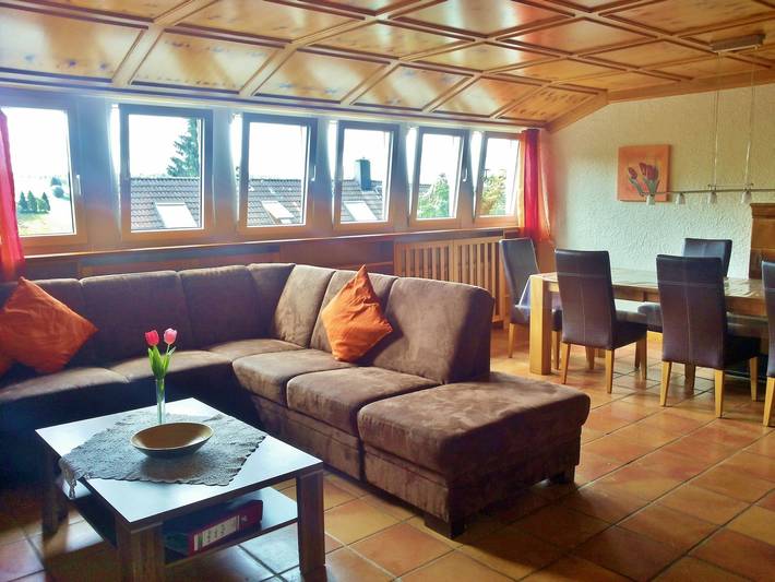 Gîte pour 9 personnes, avec vue ainsi que sauna et jardin à Todtnau