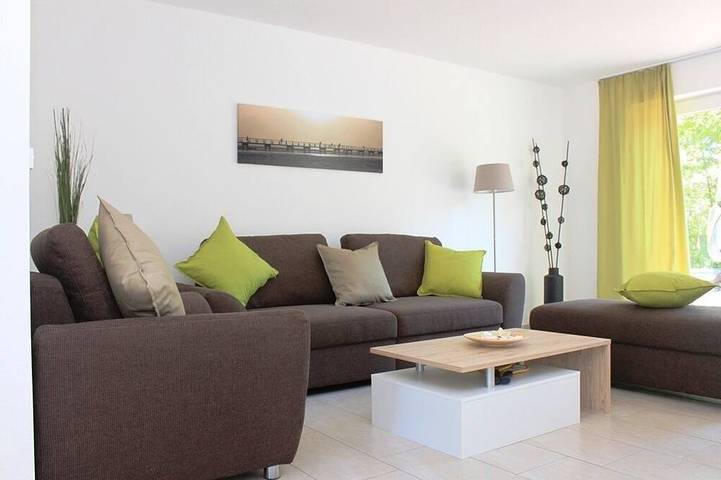 Bungalow für 6 Personen, mit Terrasse und Garten