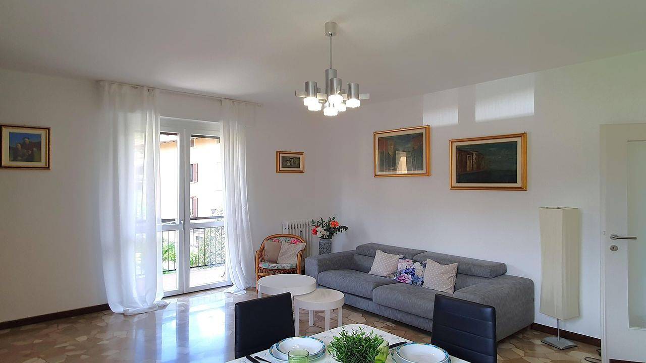 Vakantiehuis voor 4 personen met balkon in Maccagno, Maccagno con Pino e Veddasca