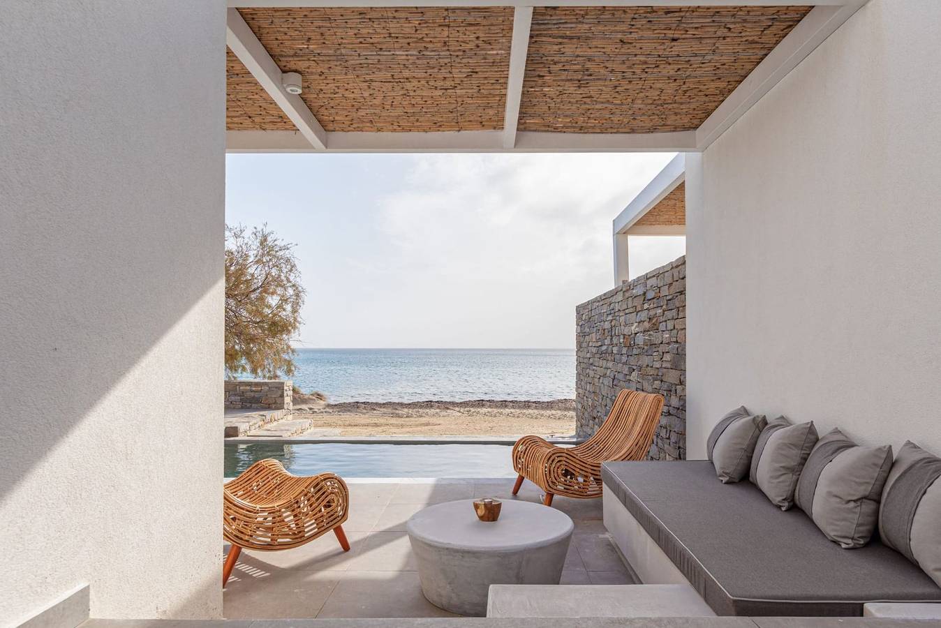 Beautiful Beachfront Villa | Villa Summer | 3 Bedrooms | Astonishing Sea Views & Private Pool | Molos in Paros