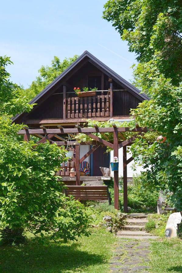 Gîte pour 4 personnes, avec jardin et vue, animaux acceptés