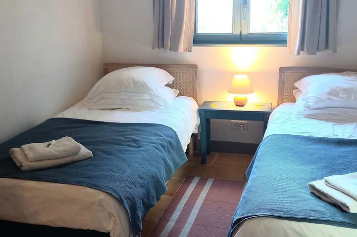 Gîte pour 4 personnes, avec terrasse et jardin à Saint-Martin-Labouval - 4