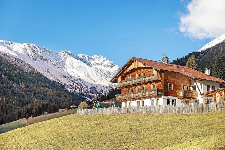 Apartament wakacyjny dla 4 osób, z Balkon i Ogród oraz Sauna w Kronplatz
