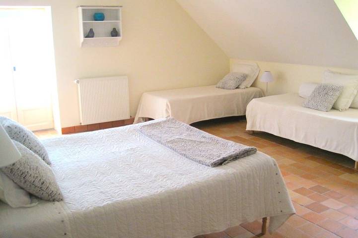 \"Grand Gîte Campagne, Piscine et Jacuzzi - Saumur\" in Blou, Vallée de la Loire