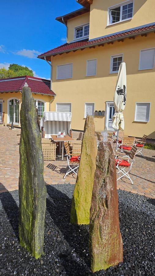Ferienwohnung für 2 Personen, mit Balkon und Terrasse sowie Garten und Ausblick in Steinheim - 4