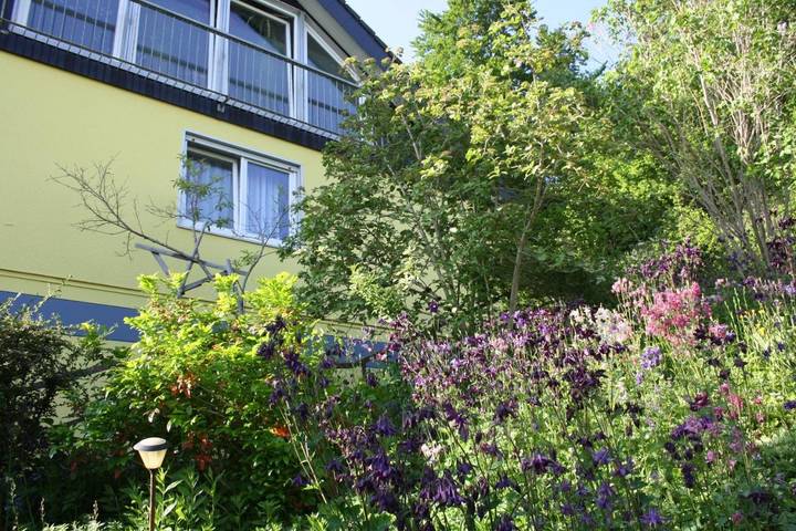 Ferienwohnung für 5 Personen, mit Terrasse und Ausblick in Burladingen - 2