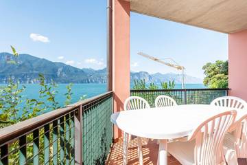 Ferienwohnung für 3 Personen in Brenzone, Gardasee-Berge, Bild 2