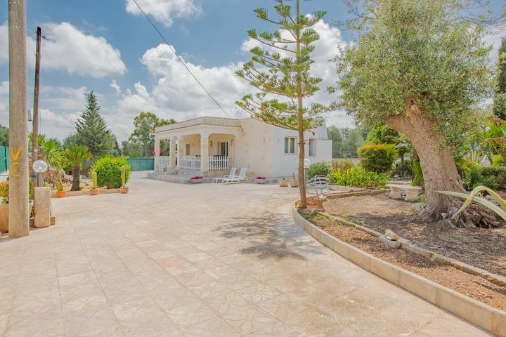Villa Vera in San Vito dei Normanni, Salento