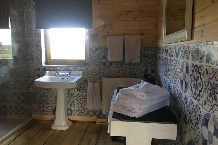 Bespoke Log Cabin in idyllic surroundings in Isle of Anglesey