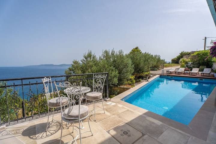 Villa pour 10 personnes, avec sauna ainsi que jardin et terrasse à Mimice - 2