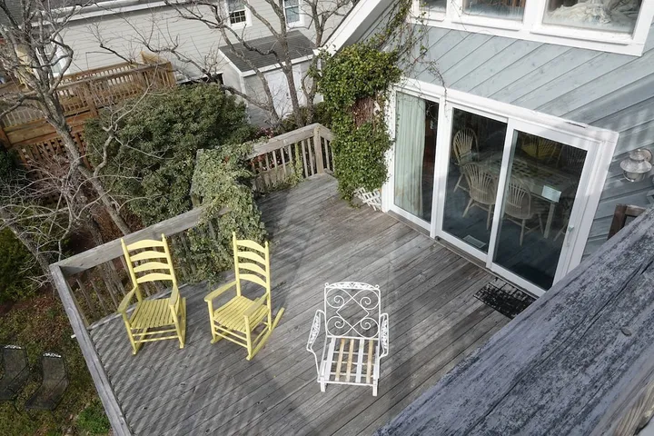 Vacation house for 6 people, with yard and balcony - 1