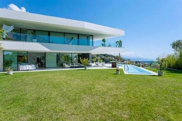 Villa pour 10 personnes, avec jardin et balcon à Beausoleil