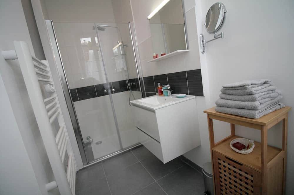 Entire apartment, All Comfort apartment for 4 people in Saint-Quentin, Aisne
