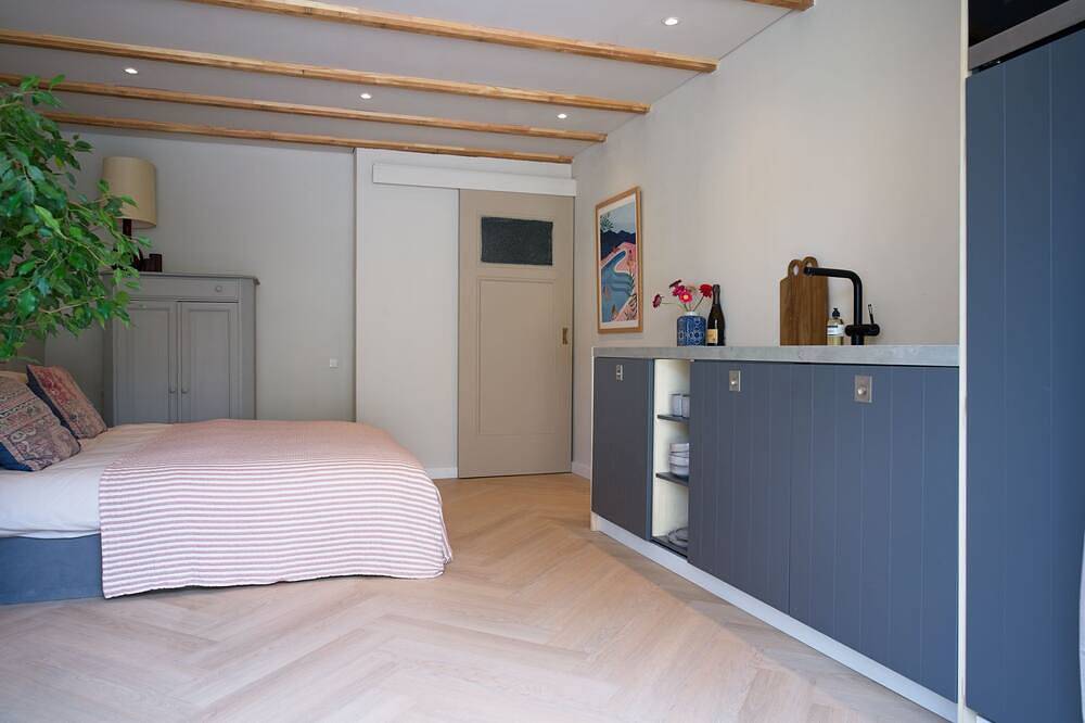 Brand New Romantic Cottage by the Sea in Niederländische Nordsee
