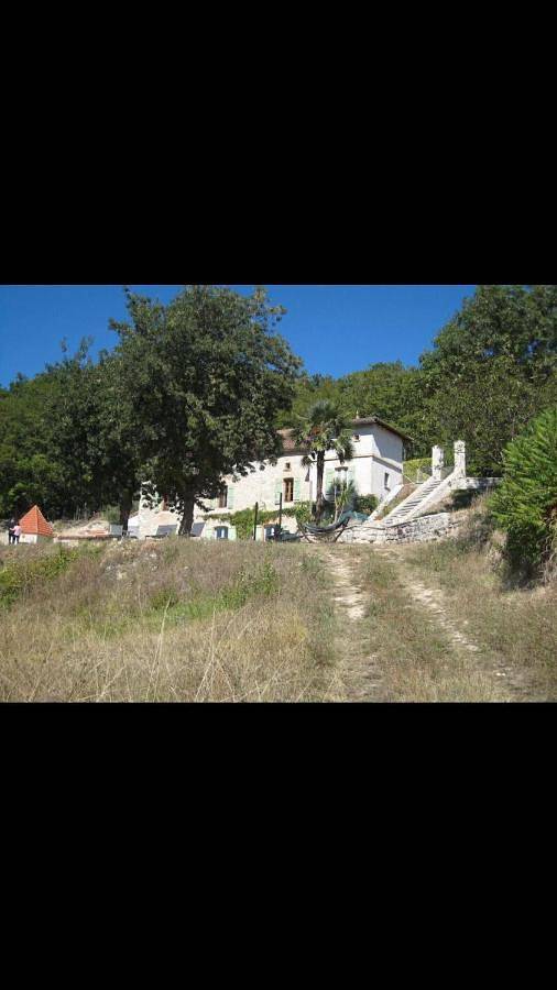 Location de vacances pour 19 personnes, avec Terrasse et Jardin ainsi que Piscine et Vue à Saint-Amans-de-Pellagal - 3