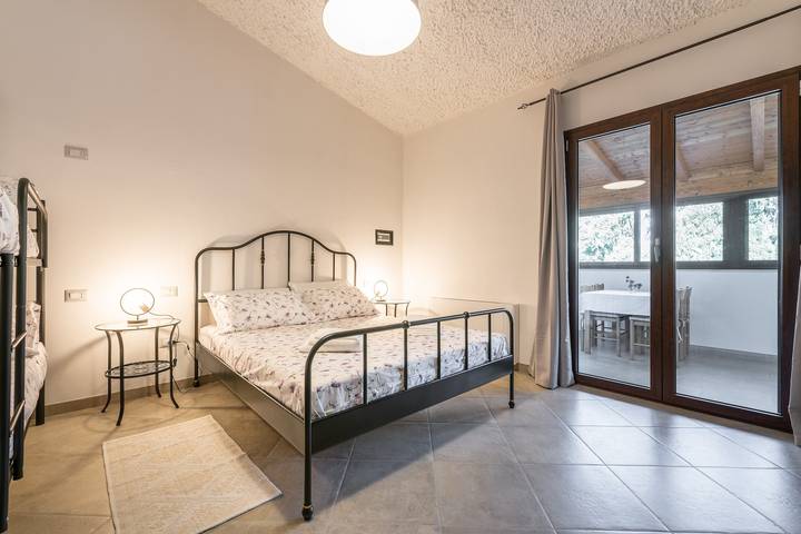Ferienhaus 'Villa Eleonora Residenz App To 1' mit Gemeinschaftspool, Wi-Fi und Klimaanlage in Capoterra, Cagliari Provinz