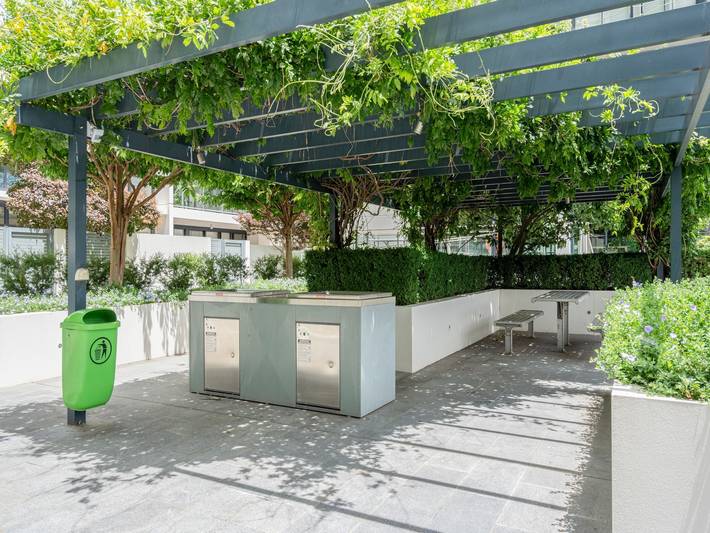 Ferienwohnung für 4 Personen, mit Pool und Balkon sowie Garten - 1