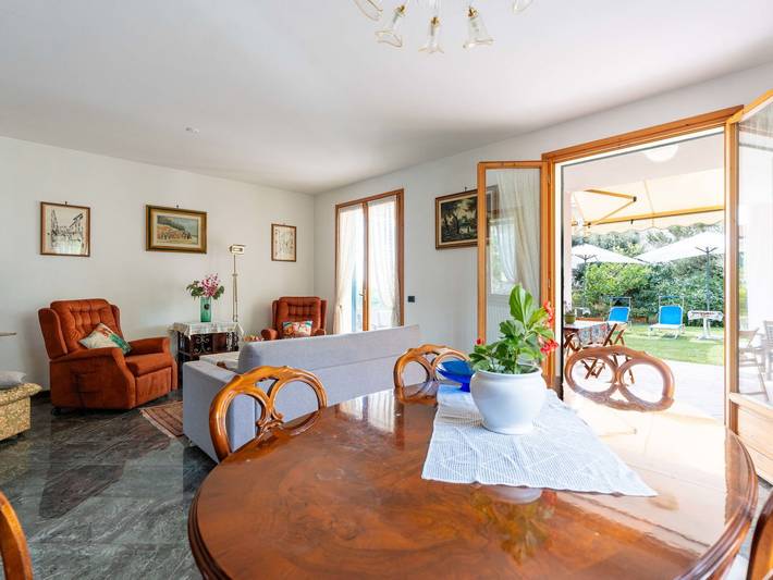 Ferienhaus für 4 Personen, mit Terrasse und Garten