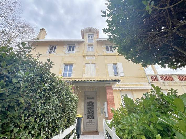 Gîte pour 4 personnes, avec balcon dans Pereire