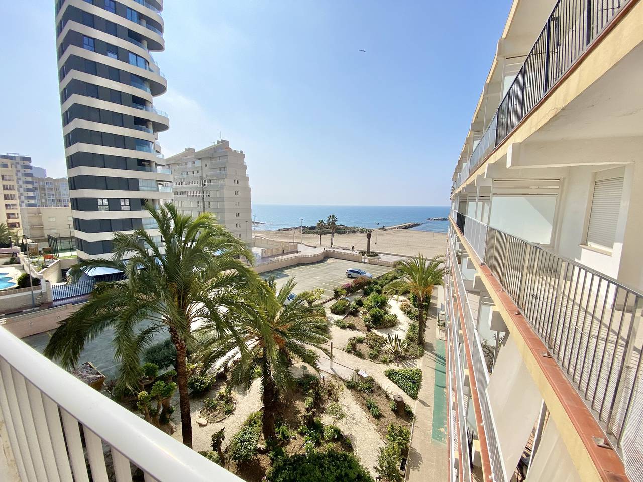 Geheel appartement, Vakantieappartement voor 6 personen met terras in Calpe Old Town, Calpe