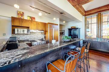 Vacation Apartment for 6 Guests in Mountain Village, Telluride Ski Resort, Picture 4