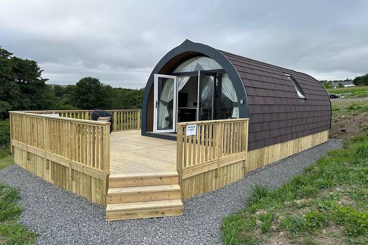 Glamping for 6 people, with terrace the Highlands