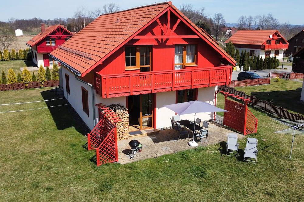 Villa Leika - for families with a view of the Schneekoppe, dogs allowed in Mysłakowice, Sudeten (Polonia)