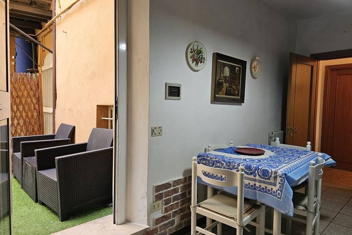 Apartamento entero, Apartamento de vacaciones para 2 personas con balcón/terraza in Lucca, Provincia de Lucca