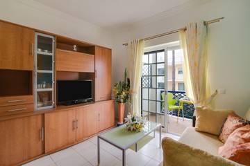 Apartment for 5 People in Olhos de Água, Faro District, Photo 4