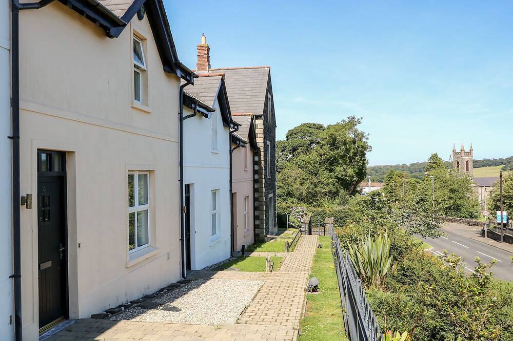 4 The Cloisters, family friendly in Bushmills, County Antrim in Bushmills, County Antrim